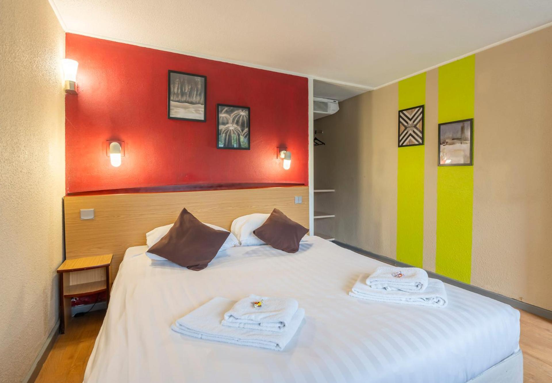 Sleep & Go Brugge Hotel Exterior photo